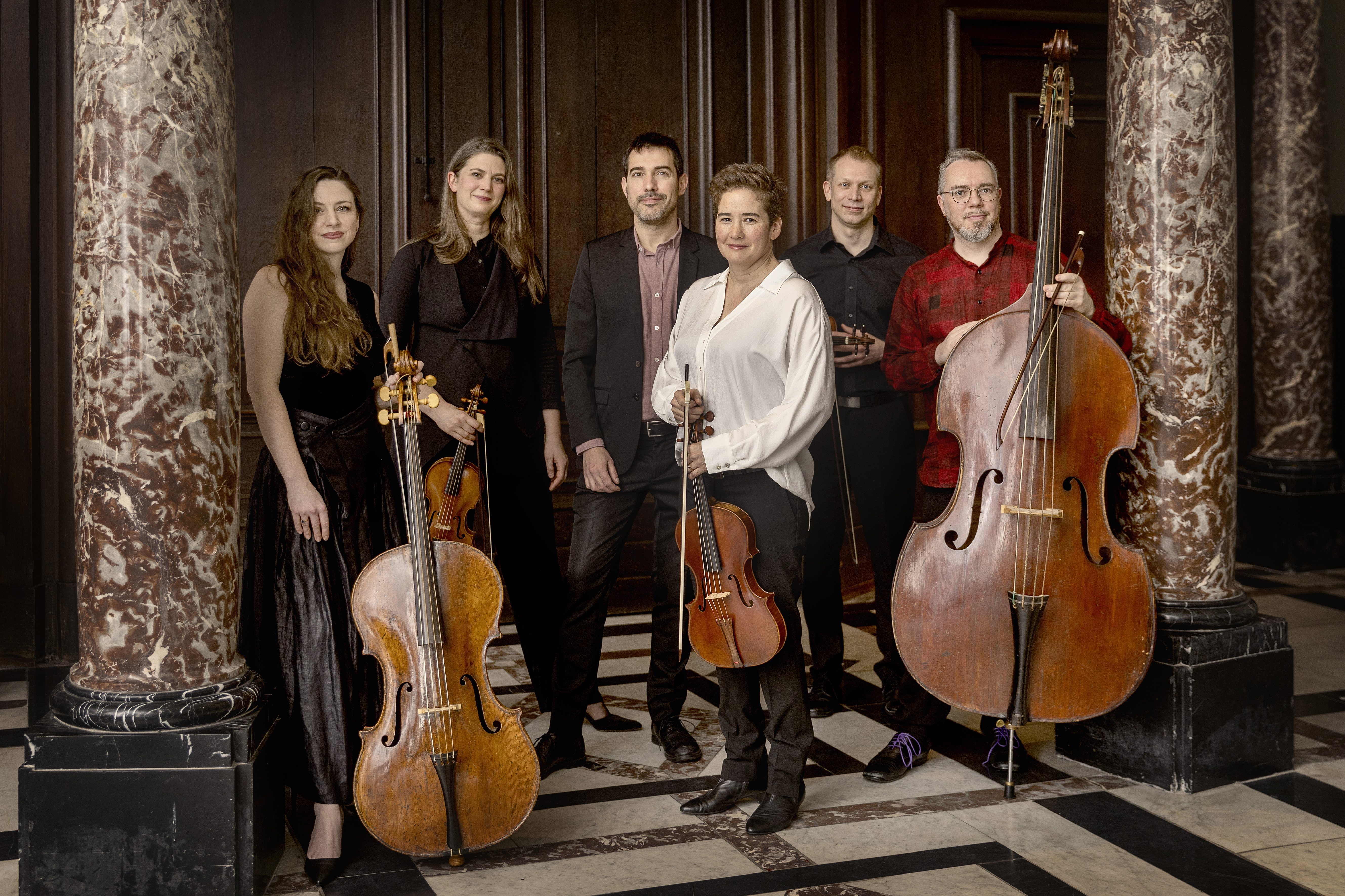 09 04 20.00 Ensemble Masques