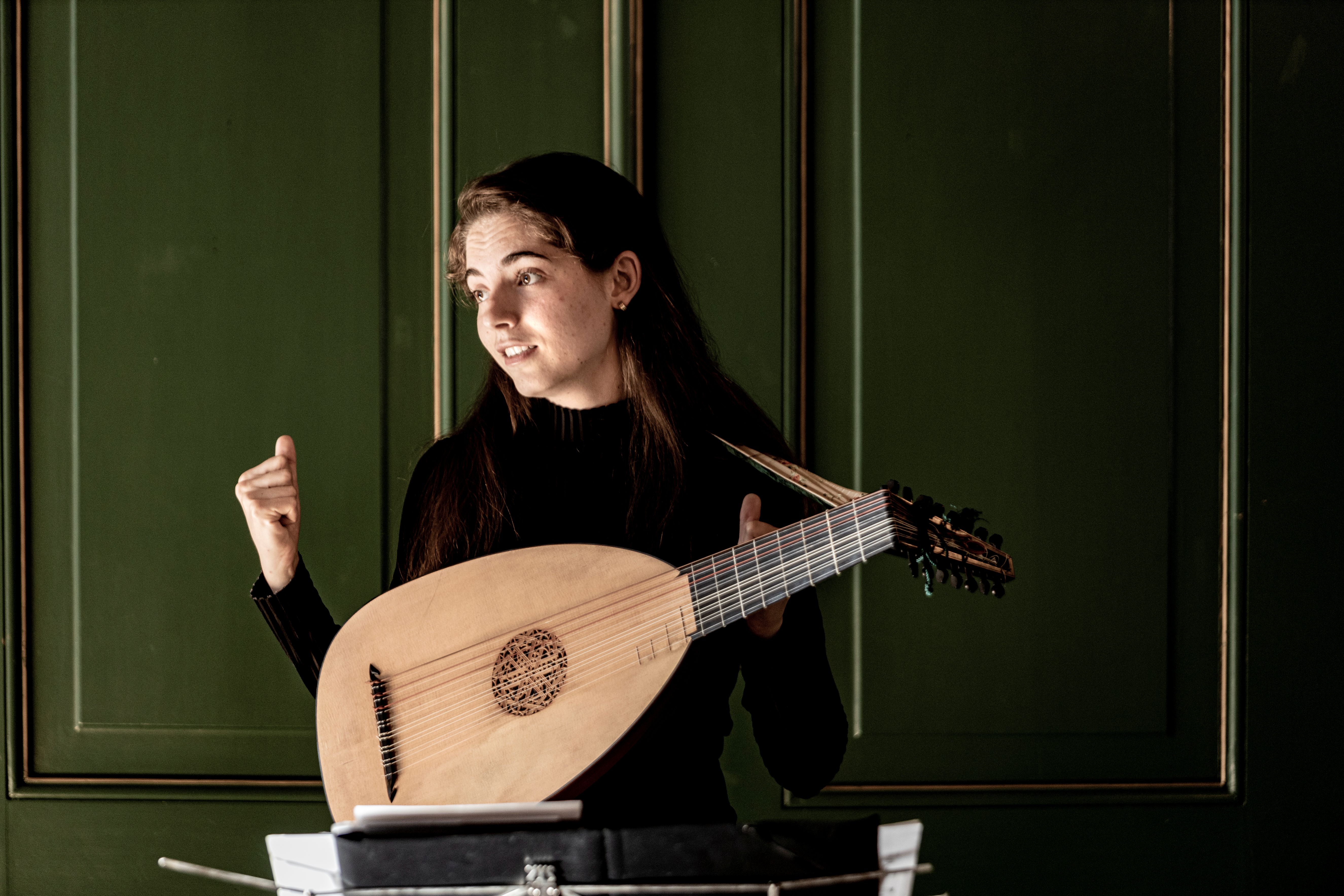 29 Aug 22.15 Emma Lisa Rouxfomu22 .HR. © Foppe Schut FS 8240