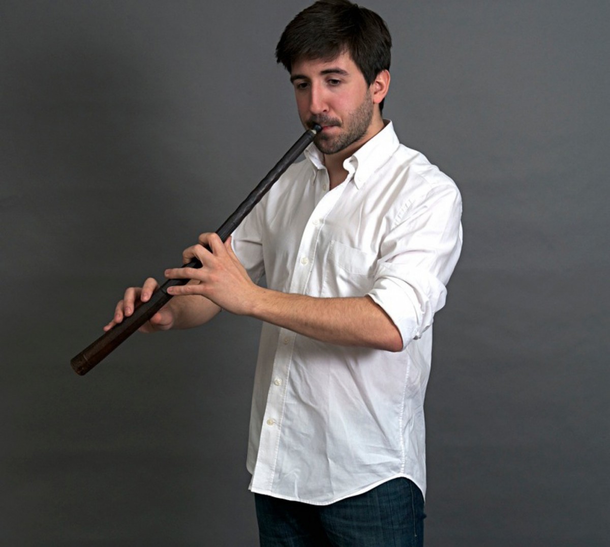 Model.HeaderVisualTitle