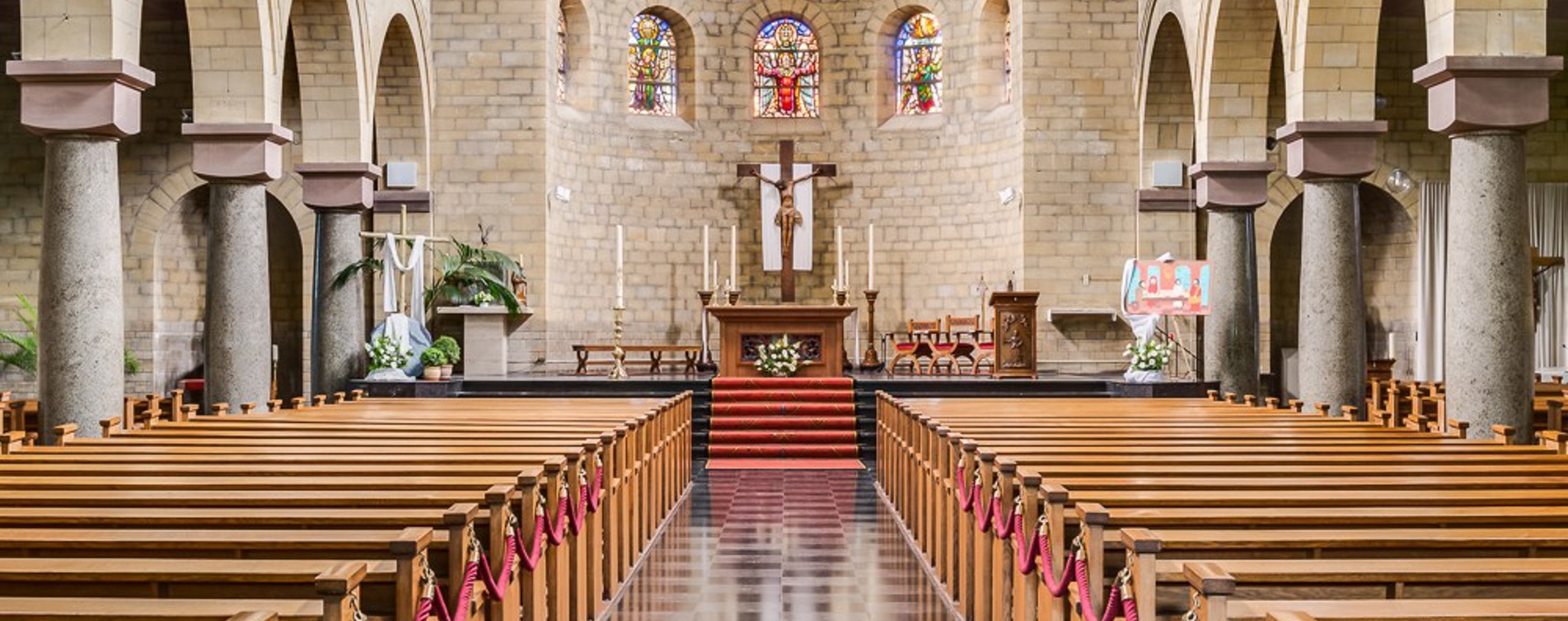 Model.HeaderVisualTitle