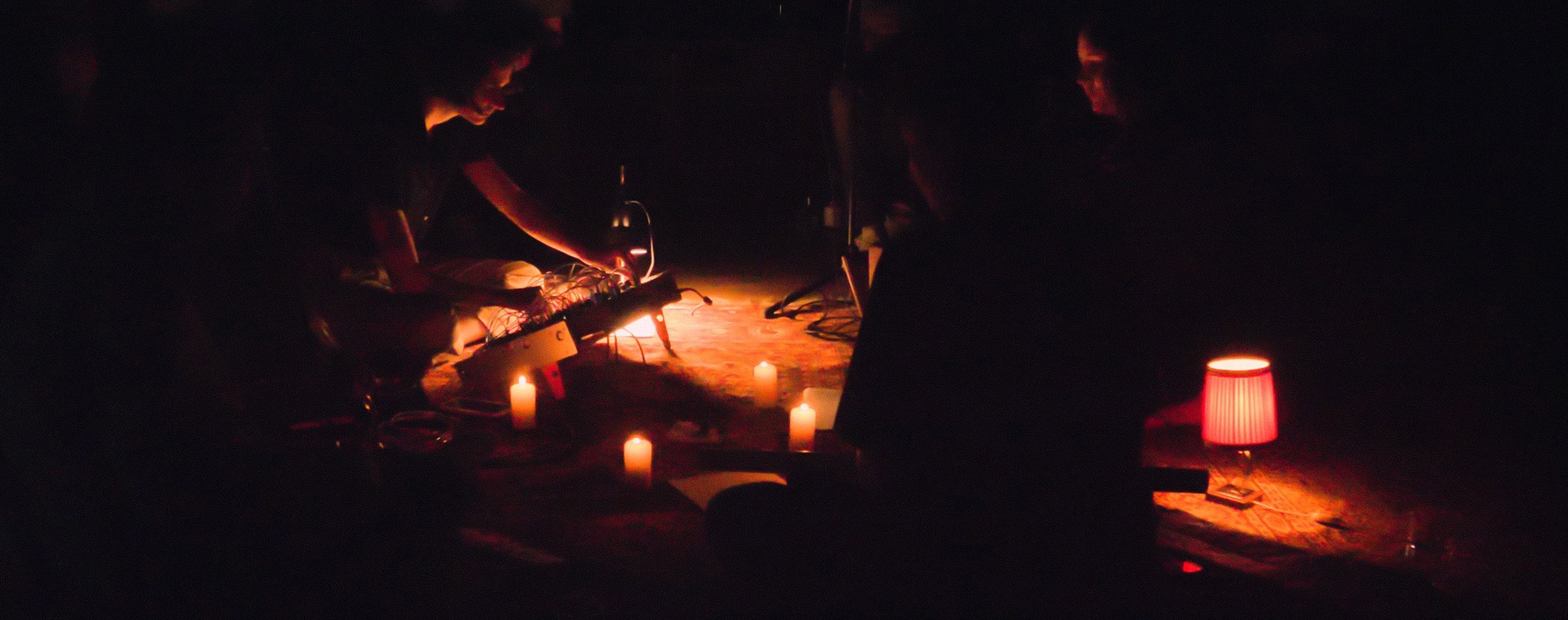 Model.HeaderVisualTitle