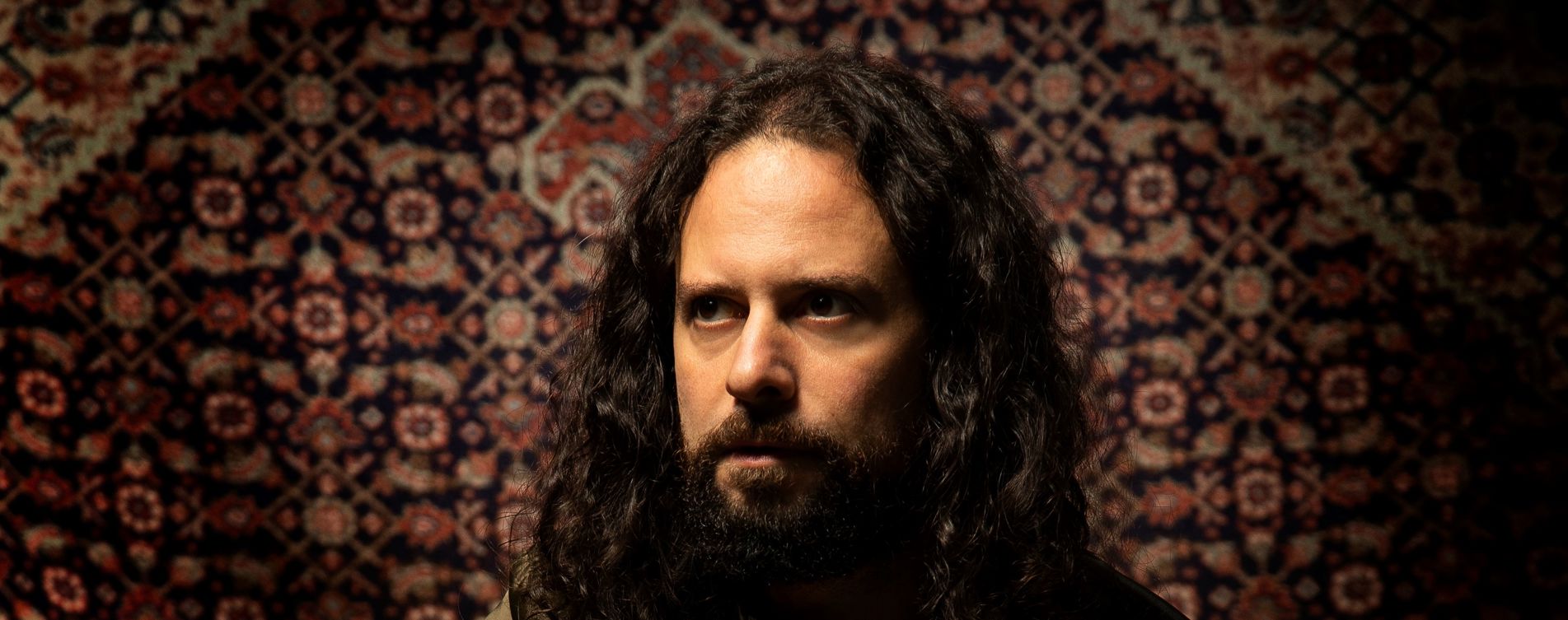 Model.HeaderVisualTitle