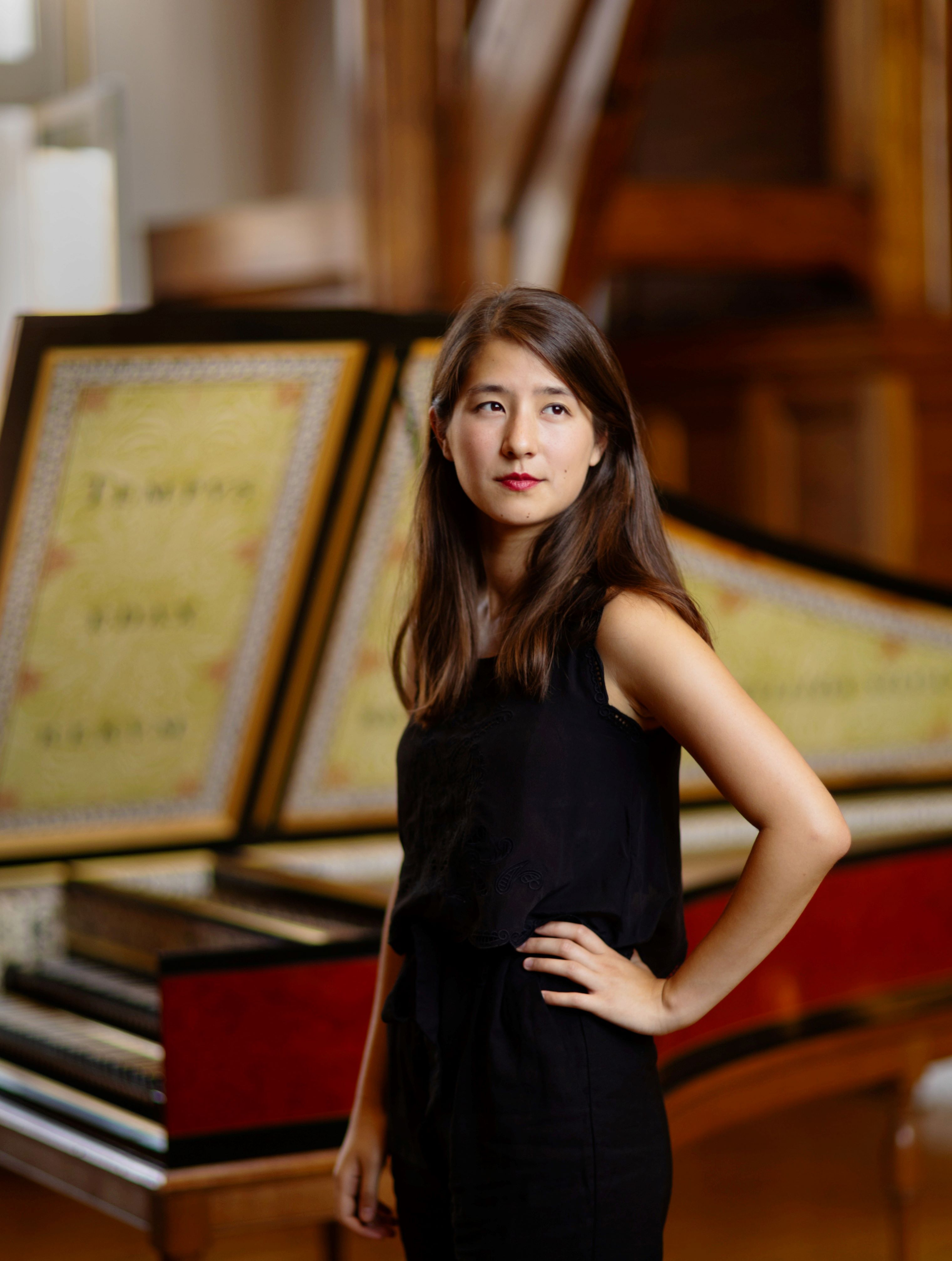 Fringe Apolline Khou