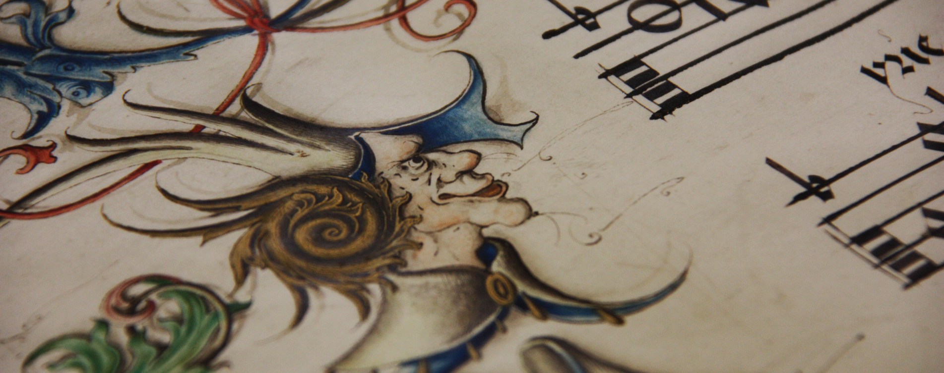 Model.HeaderVisualTitle
