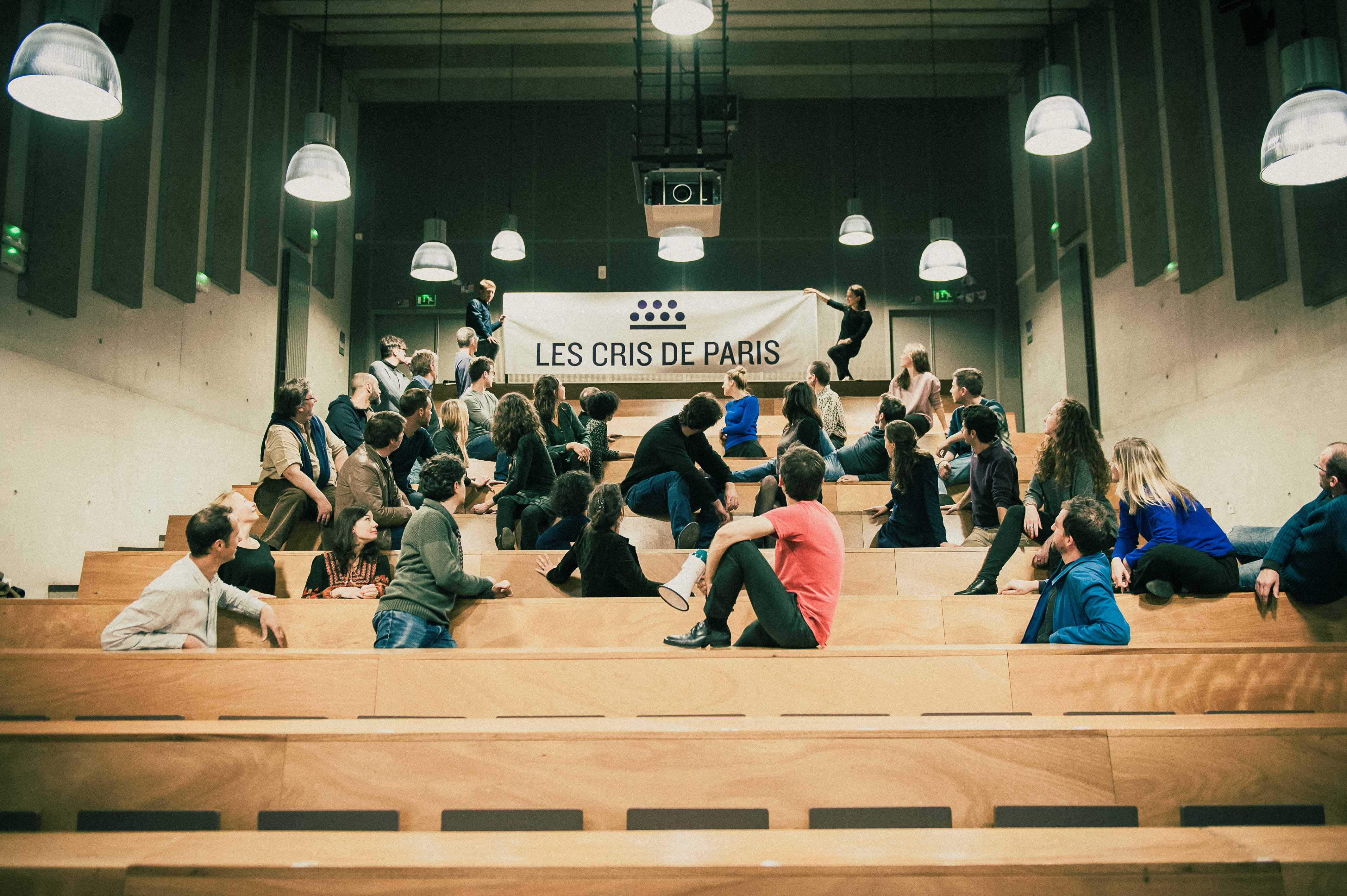 Model.HeaderVisualTitle